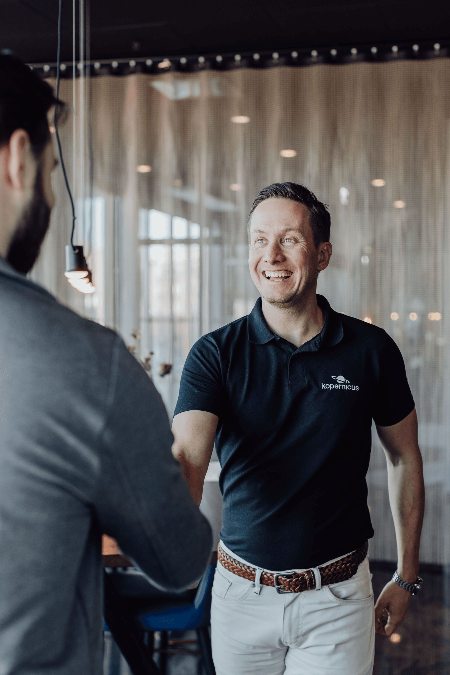 Kopernicus säljare träffar kund