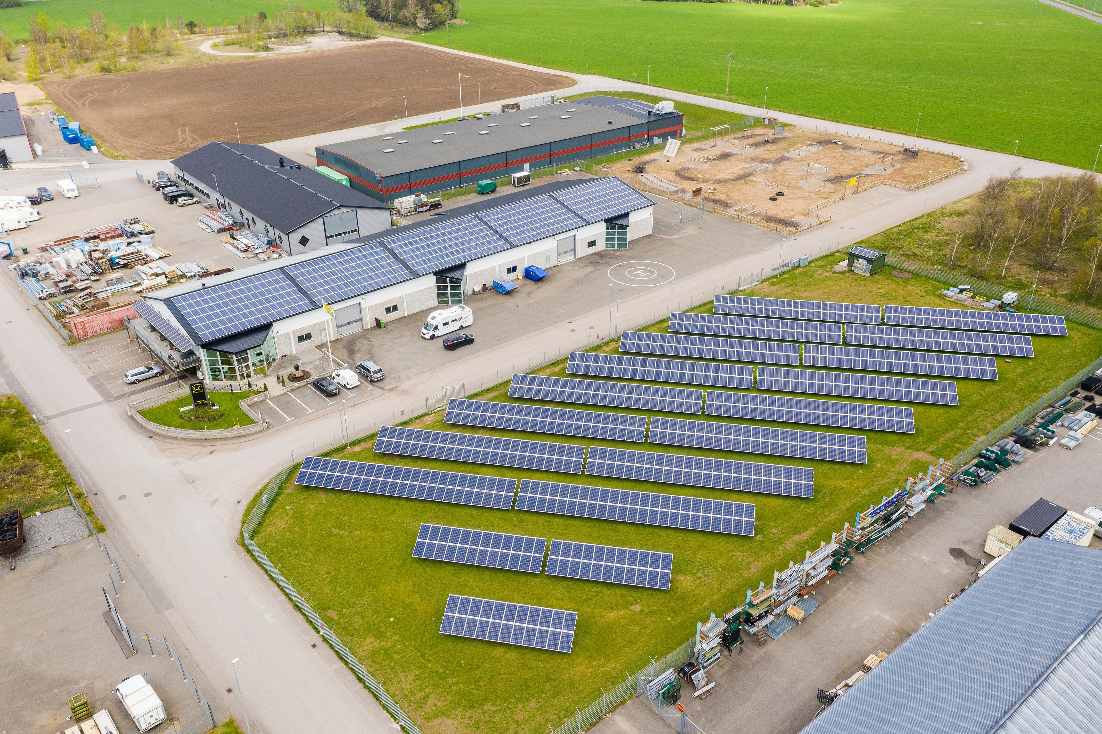 Solcellspark i Falkenberg monterat av Kopernicus