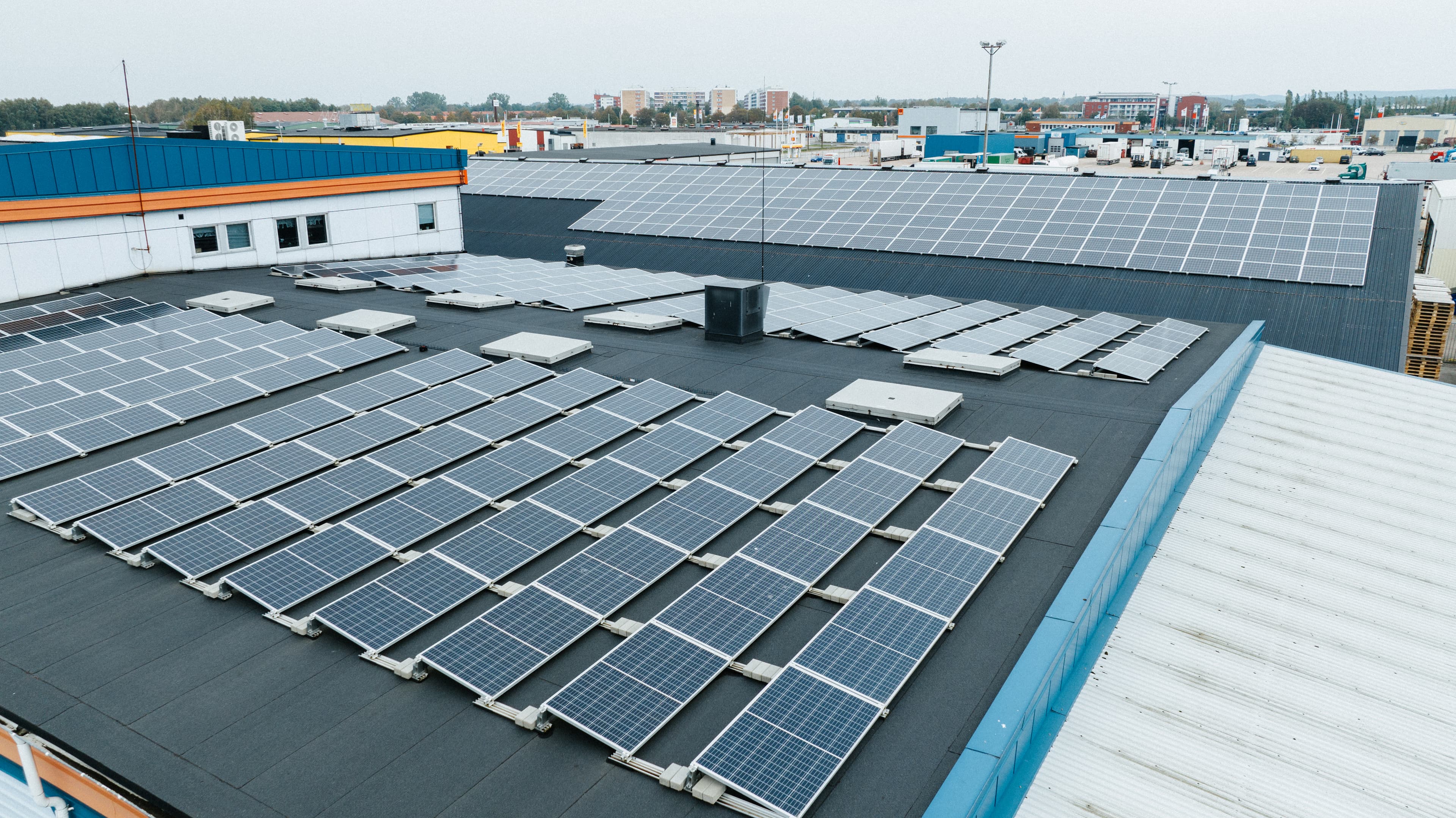 Solpaneler på taket